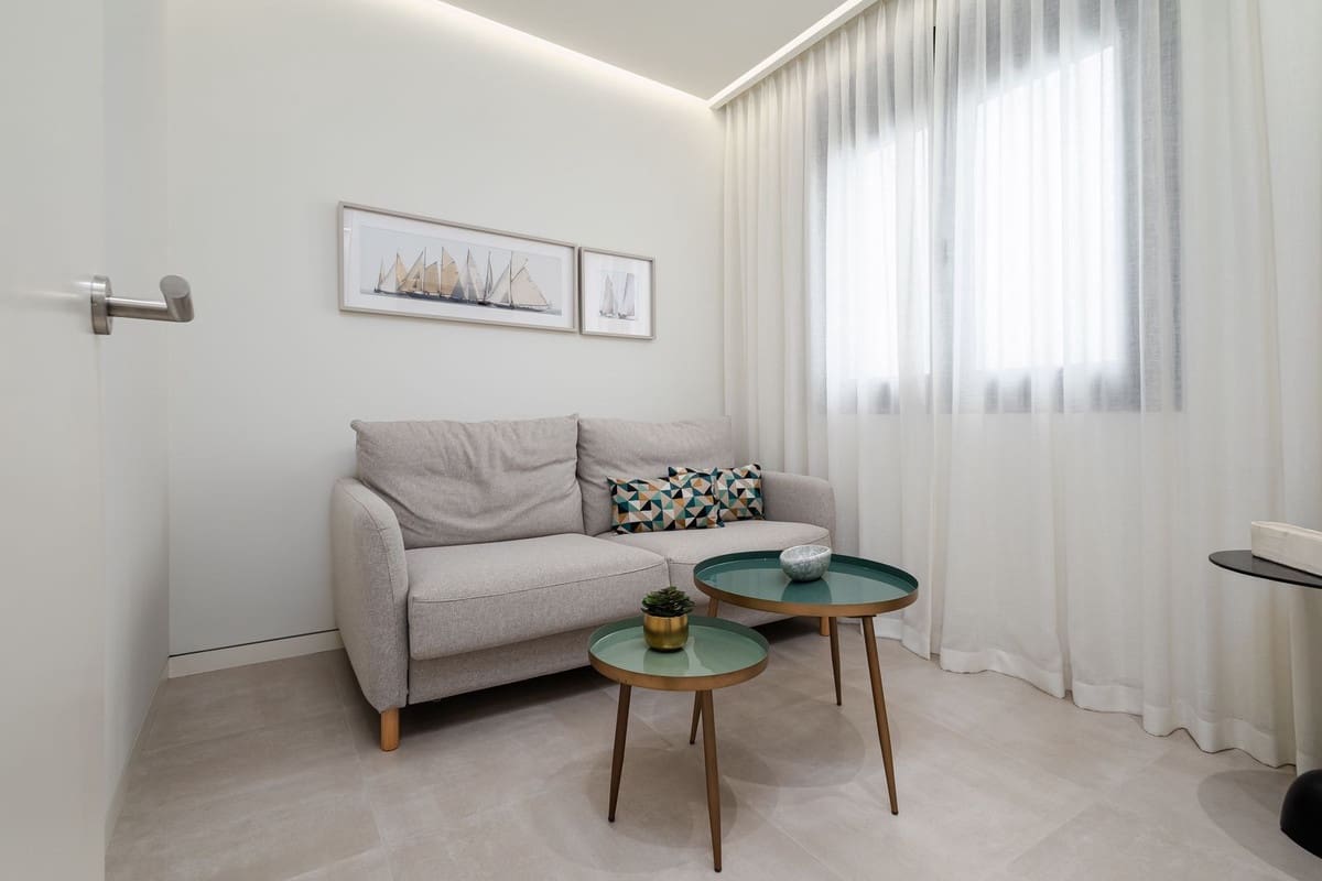 4 soveværelse Penthouse til salg i Marbella med swimmingpool - € 1.150.000 (Ref: 8940763)