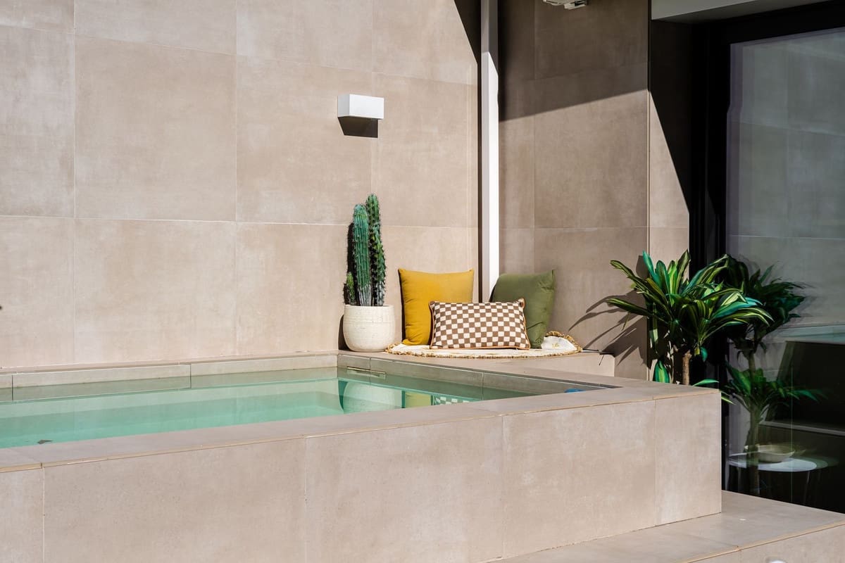 4 soveværelse Penthouse til salg i Marbella med swimmingpool - € 1.150.000 (Ref: 8940763)