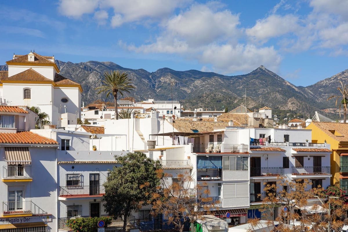 4 soveværelse Penthouse til salg i Marbella med swimmingpool - € 1.150.000 (Ref: 8940763)