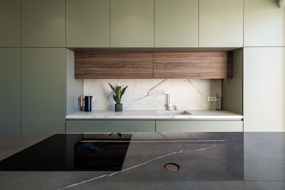 4 bedroom Penthouse for sale in Marbella with pool - € 1,150,000 (Ref: 8940763)