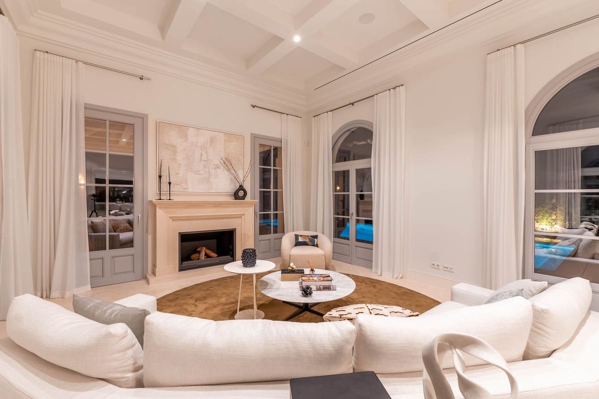 4 soveværelse Villa til salg i Marbella med swimmingpool garage - € 4.595.000 (Ref: 8960525)