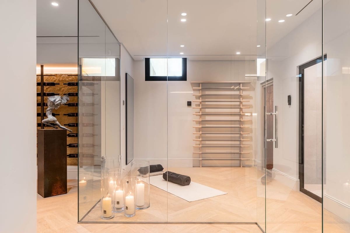 4 soveværelse Villa til salg i Marbella med swimmingpool garage - € 4.595.000 (Ref: 8960525)