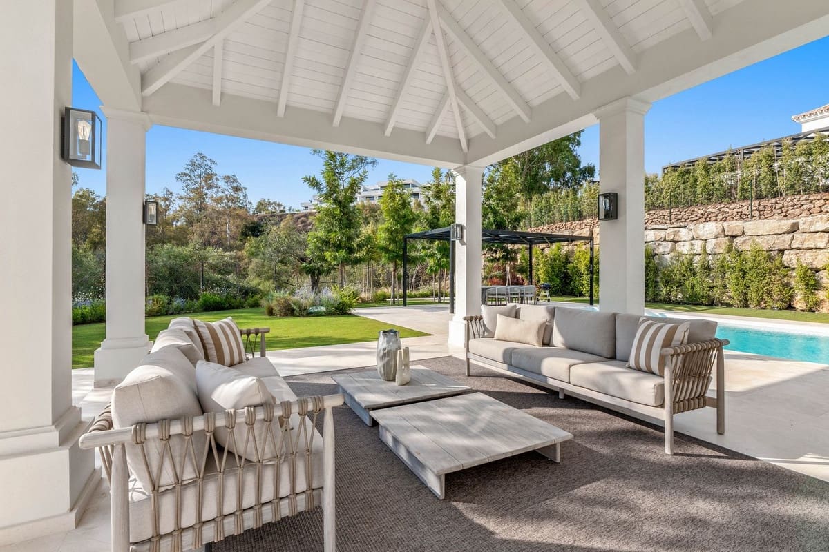 4 soveværelse Villa til salg i Marbella med swimmingpool garage - € 4.595.000 (Ref: 8960525)