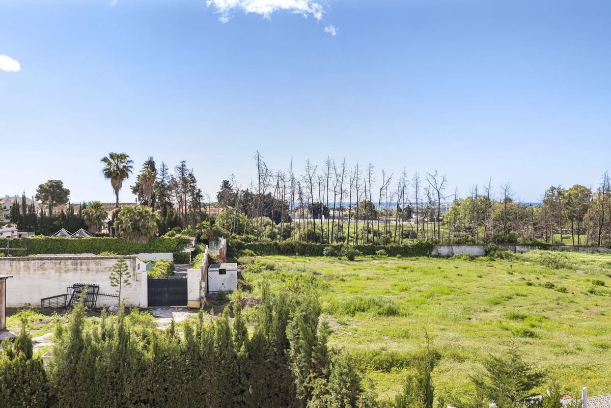 4 soveværelse Byhus til salg i San Pedro de Alcantara med swimmingpool garage - € 949.000 (Ref: 8966850)