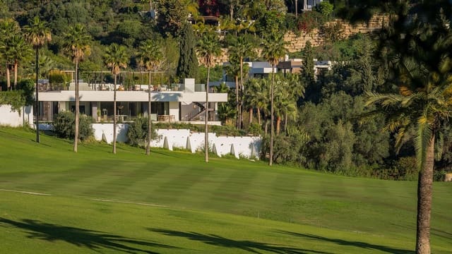 4 slaapkamer Villa te koop in Marbella met zwembad garage - € 5.975.000 (Ref: 8966853)