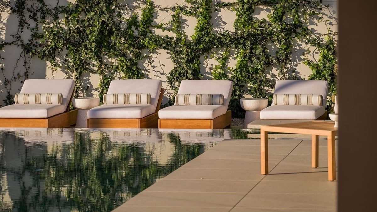 4 bedroom Villa for sale in Marbella with pool garage - € 5,975,000 (Ref: 8966853)