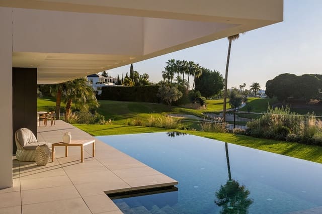 4 soveværelse Villa til salg i Marbella med swimmingpool garage - € 5.975.000 (Ref: 8966853)