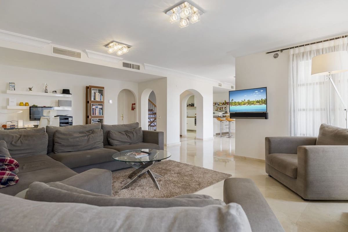5 slaapkamer Huis te koop in Benahavis met zwembad garage - € 1.095.000 (Ref: 8967288)