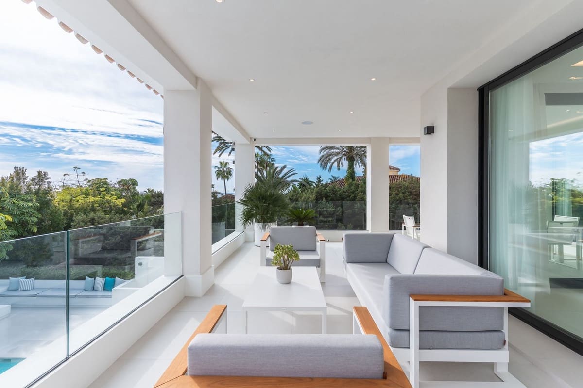 4 soverom Villa til salgs i Marbella med svømmebasseng garasje - € 3 495 000 (Ref: 8973297)