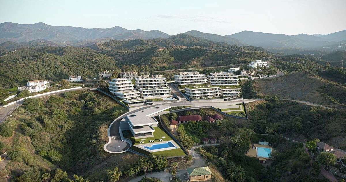 Apartamento de 2 habitaciones en Estepona en venta con piscina garaje - 660.000 € (Ref: 8977651)