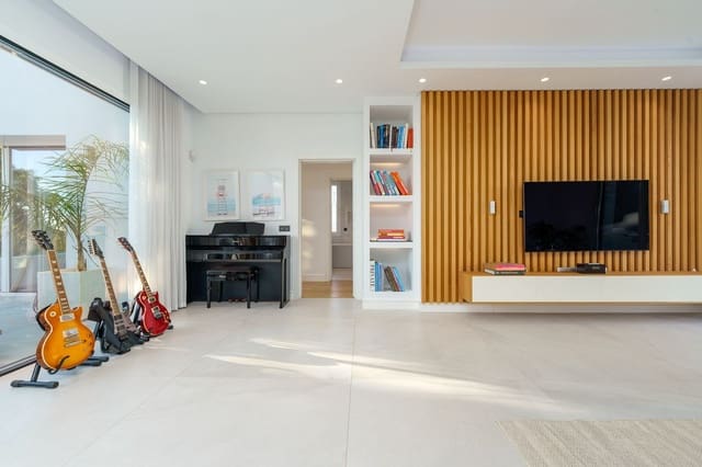 6 sypialnia Willa na sprzedaż w Nueva Andalucia, Marbella z basenem garażem - 2 590 000 € (Ref: 8983091)