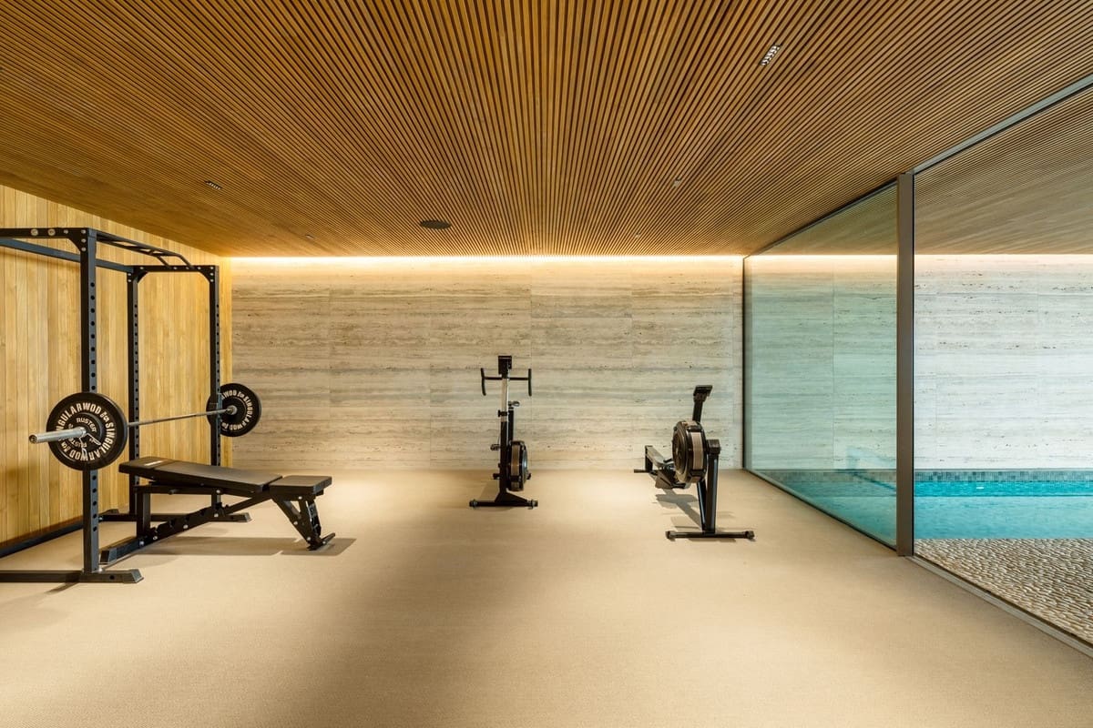 7 bedroom Villa for sale in Benahavis with pool garage - € 10,800,000 (Ref: 9009900)