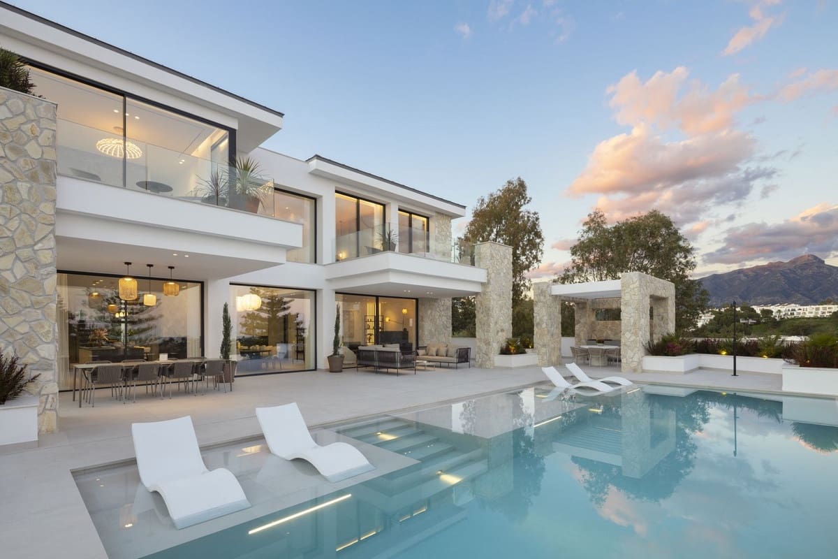 5 Zimmer Villa zu verkaufen in La Quinta mit Pool Garage - 5.750.000 € (Ref: 9025074)