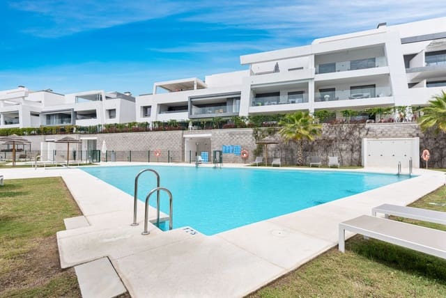 2 soveværelse Penthouse til salg i Estepona med swimmingpool garage - € 649.000 (Ref: 9073991)