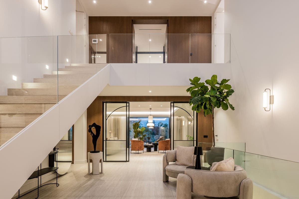 6 sypialnia Willa na sprzedaż w Marbella z basenem garażem - 3 975 000 € (Ref: 9074368)