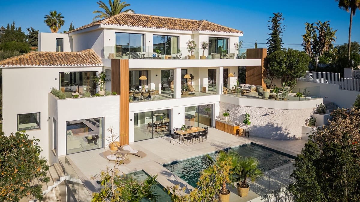 6 sypialnia Willa na sprzedaż w Marbella z basenem garażem - 3 975 000 € (Ref: 9074368)