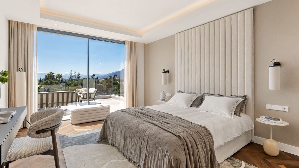 6 sypialnia Willa na sprzedaż w Marbella z basenem garażem - 3 975 000 € (Ref: 9074368)