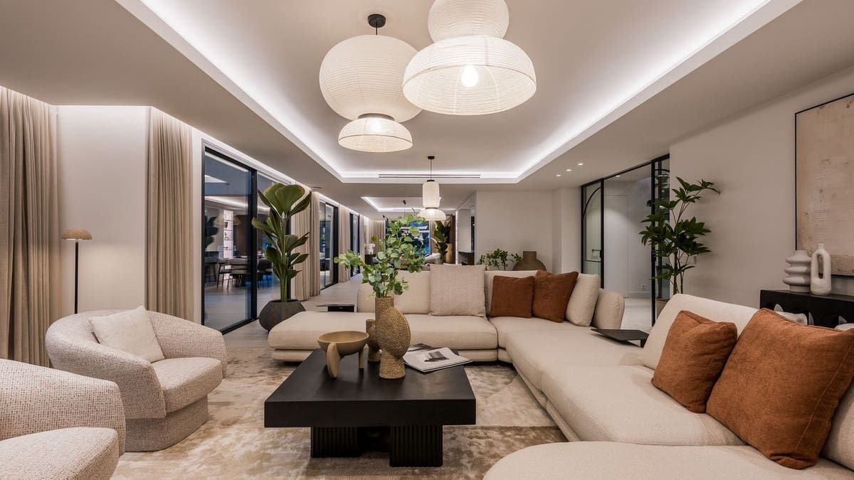 Chalet de 6 habitaciones en Marbella en venta con piscina garaje - 3.975.000 € (Ref: 9074368)