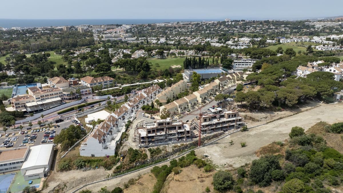 3 soveværelse Penthouse til salg i Marbella med swimmingpool garage - € 2.367.000 (Ref: 9085904)