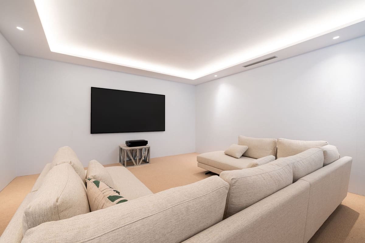 4 sovrum Villa till salu i Golden Mile med pool garage - 4 750 000 € (Ref: 9107838)