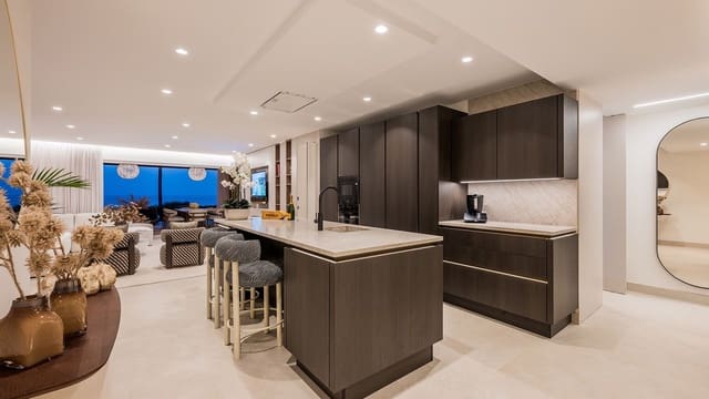 4 sypialnia Apartament na sprzedaż w Estepona z basenem garażem - 3 995 000 € (Ref: 9110807)