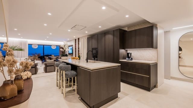 4 slaapkamer Appartement te koop in Estepona met zwembad garage - € 3.995.000 (Ref: 9110807)