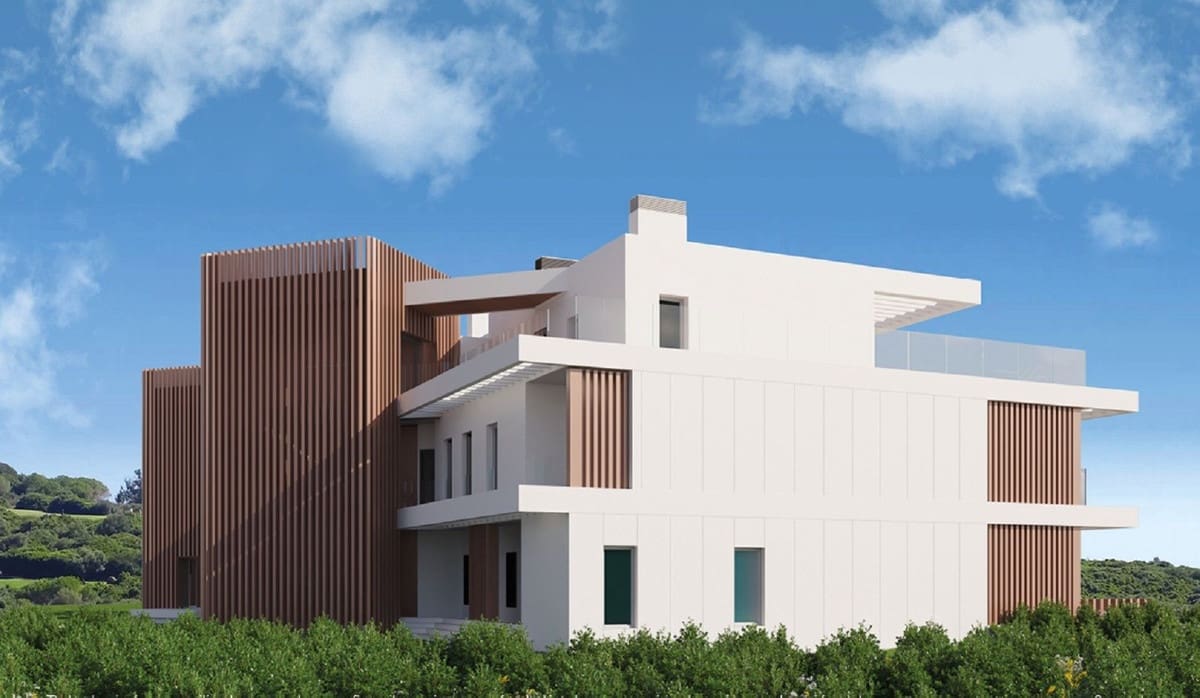 4 slaapkamer Appartement te koop in La Alcaidesa met zwembad garage - € 743.000 (Ref: 9131522)