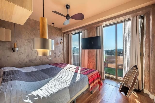 3 sovrum Takvåning till salu i New Golden Mile, Estepona med pool garage - 880 000 € (Ref: 9161721)