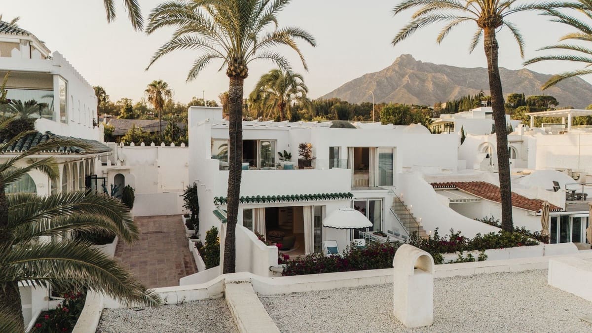 3 quarto Moradia Geminada para venda em Marbella com piscina garagem - 5 995 000 € (Ref: 9207123)