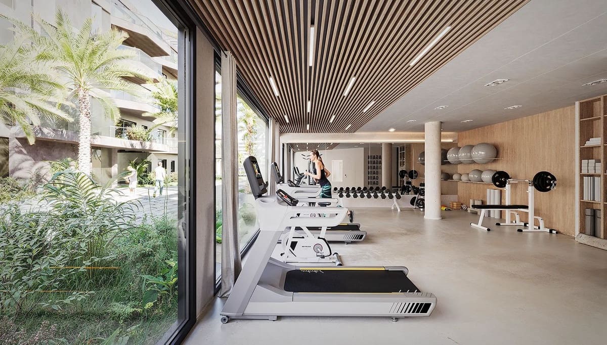 4 bedroom Apartment for sale in Fuengirola with pool garage - € 1,069,500 (Ref: 9288519)