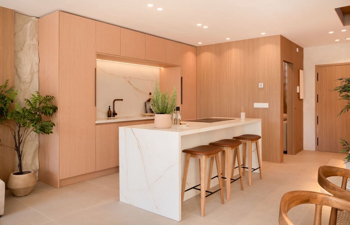 4 chambre Maison de Ville à vendre à Puerto Banus avec piscine garage - 1 595 000 € (Ref: 9308841)