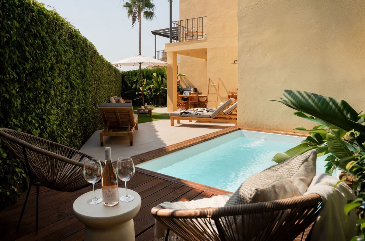 4 chambre Maison de Ville à vendre à Puerto Banus avec piscine garage - 1 595 000 € (Ref: 9308841)