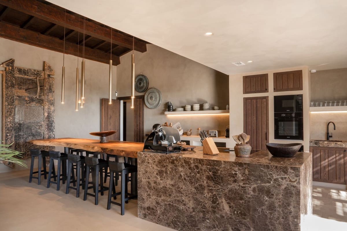 5 slaapkamer Villa te koop in New Golden Mile met zwembad garage - € 3.970.000 (Ref: 9339244)