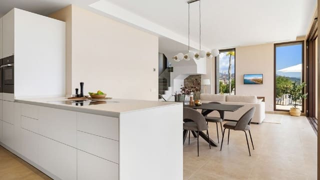 4 chambre Villa/Maison à vendre à Benahavís avec piscine garage - 1 850 000 € (Ref: 9383612)