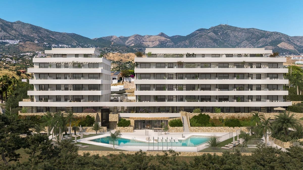 Apartamento de 3 habitaciones en Mijas Costa en venta con piscina garaje - 490.000 € (Ref: 9427884)