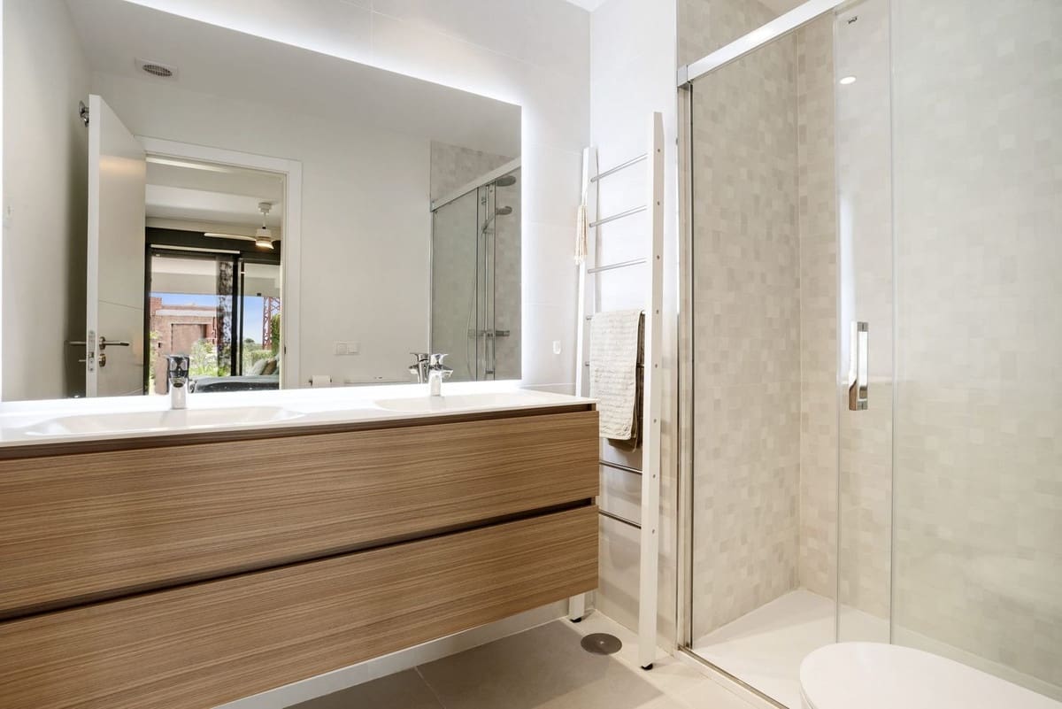 2 quarto Apartamento para venda em Estepona com piscina garagem - 495 000 € (Ref: 9468966)