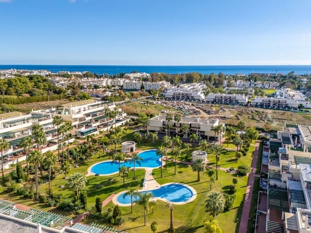 2 soveværelse Lejlighed til salg i Marbella med swimmingpool garage - € 689.000 (Ref: 9473332)