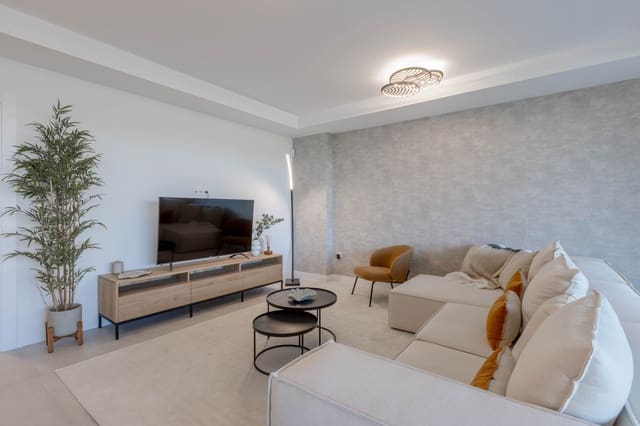 3 makuuhuone Omakotitalo myytävänä paikassa Mijas Costa, Mijas mukana uima-altaan 
autotalli - 776 000 € (Ref: 9613112)