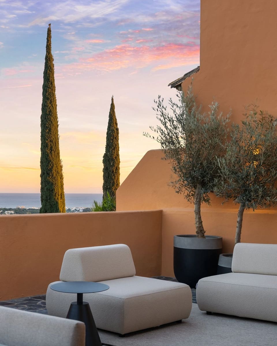 4 sypialnia Penthouse na sprzedaż w Marbella z basenem garażem - 3 495 000 € (Ref: 9656588)