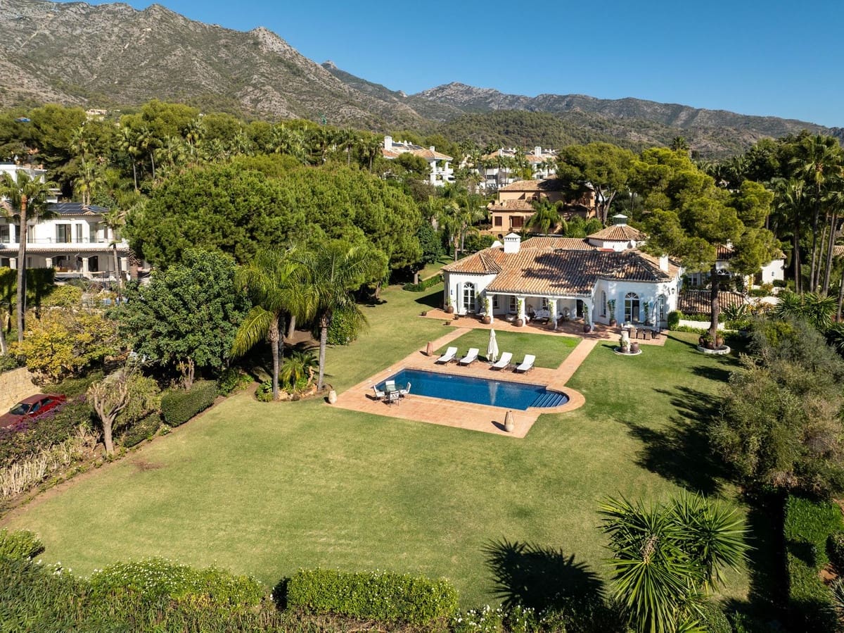 5 soveværelse Villa til salg i Marbella med swimmingpool garage - € 13.800.000 (Ref: 9657070)
