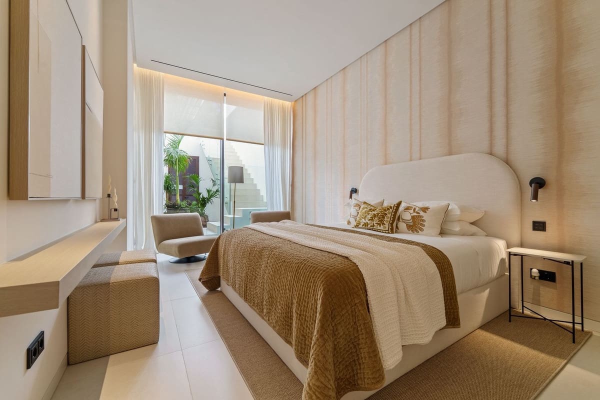 5 quarto Moradia para venda em Marbella com piscina - 5 995 000 € (Ref: 9657073)