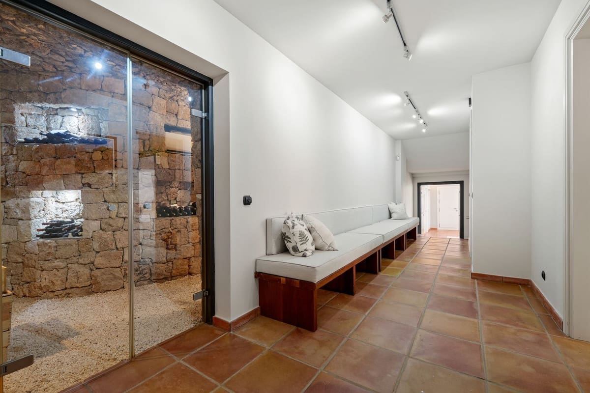 Chalet de 9 habitaciones en Benahavís en venta con piscina garaje - 8.250.000 € (Ref: 9665212)