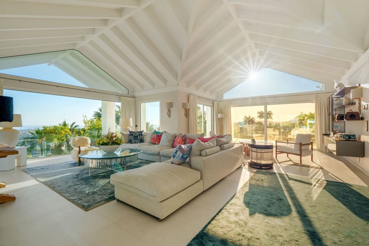 Chalet de 9 habitaciones en Benahavís en venta con piscina garaje - 8.250.000 € (Ref: 9665212)