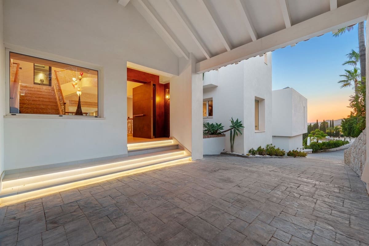 Chalet de 9 habitaciones en Benahavís en venta con piscina garaje - 8.250.000 € (Ref: 9665212)