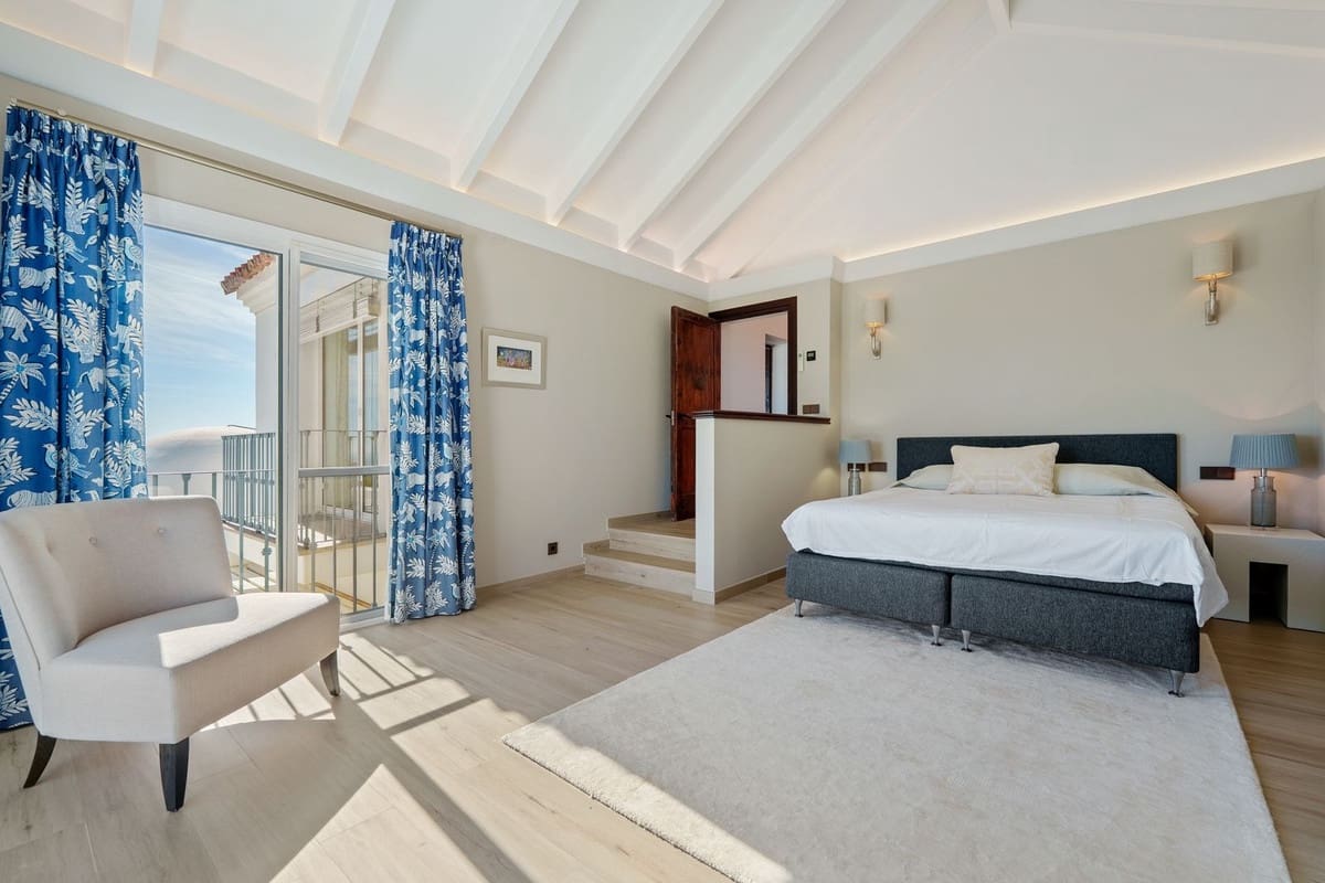 Chalet de 9 habitaciones en Benahavís en venta con piscina garaje - 8.250.000 € (Ref: 9665212)