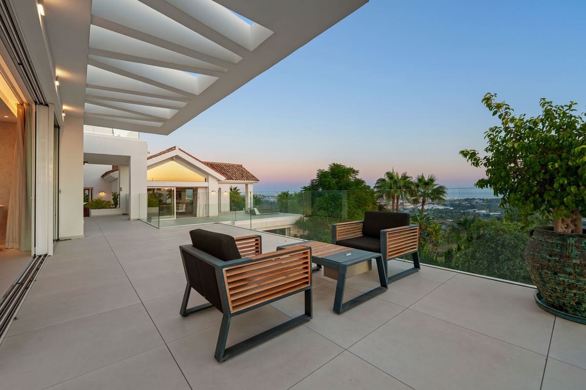 Chalet de 9 habitaciones en Benahavís en venta con piscina garaje - 8.250.000 € (Ref: 9665212)