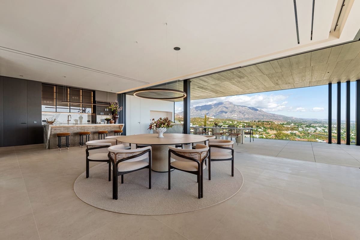 8 soveværelse Villa til salg i La Quinta med swimmingpool garage - € 19.880.000 (Ref: 9665340)