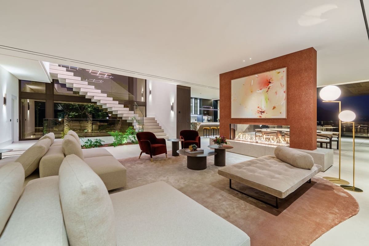 8 soveværelse Villa til salg i La Quinta med swimmingpool garage - € 19.880.000 (Ref: 9665340)