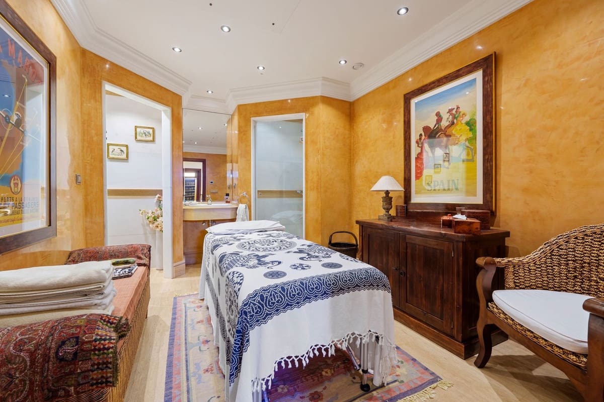 6 bedroom Villa for sale in Golden Mile with pool - € 8,950,000 (Ref: 9665443)