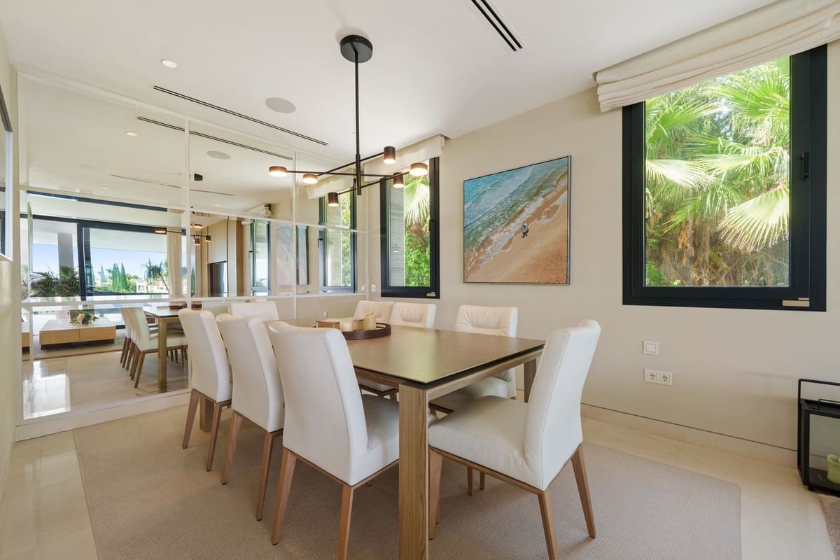 5 bedroom Villa for sale in Nueva Andalucia with pool garage - € 4,995,000 (Ref: 9668280)